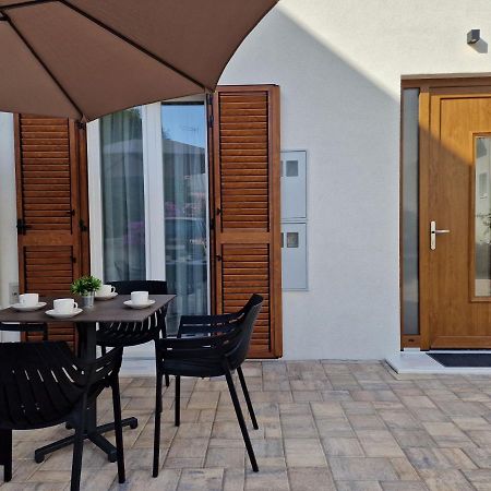 Apartments Miamare Primošten Dış mekan fotoğraf