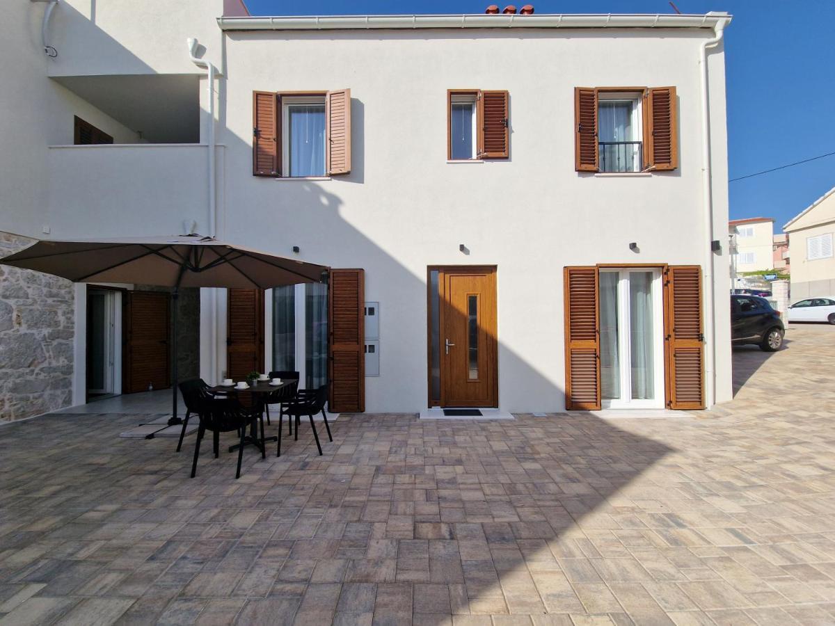 Apartments Miamare Primošten Dış mekan fotoğraf